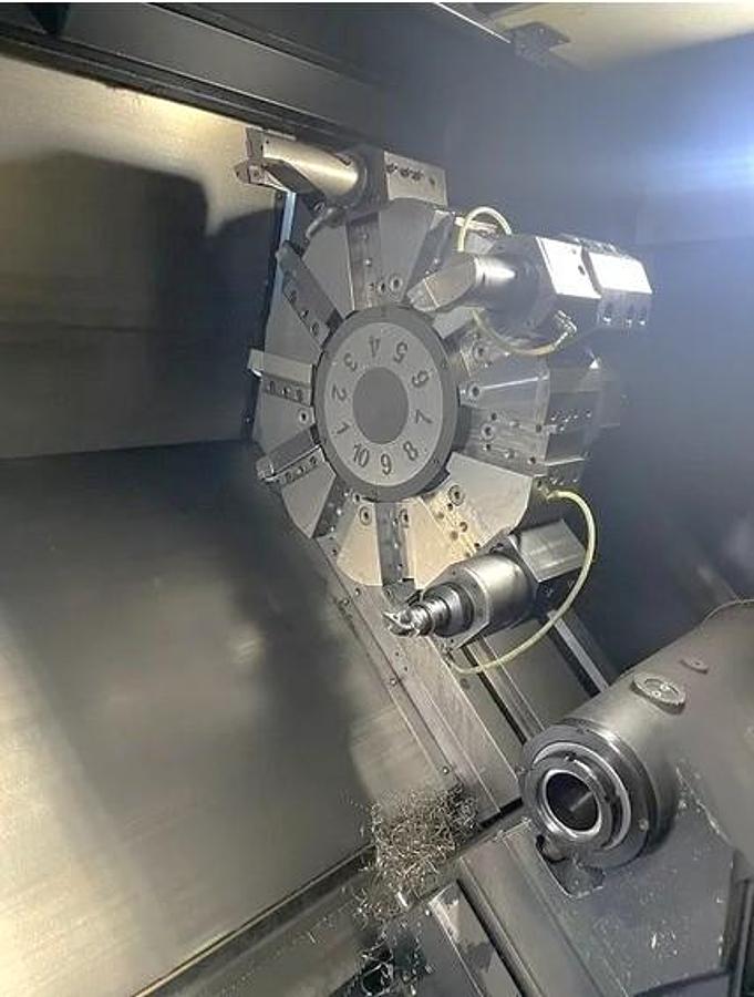 Used 2017 Doosan Puma 4100LB with 15" hyd chk, 4.62" bar cap., 80" cc, SMW S/R, Tailstock, Chip Conveyor, Toolsetter