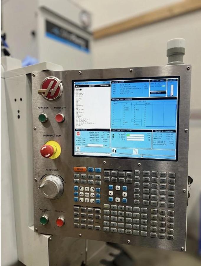 Used 2013 Haas ST-20 with Tailstock, Chip Conveyor, Tool Presetter, Parts Catcher