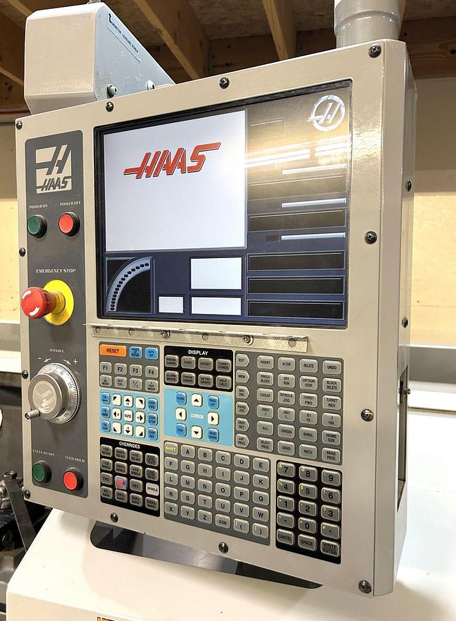 Used 2007 Haas TL-2 with Tailstock, Tool Post and 8" 3 Jaw Chuck