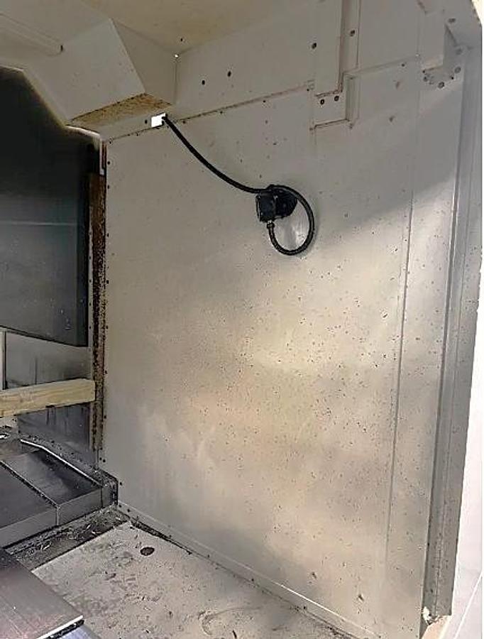 Used 2014 Haas VF8/40 with Haas Probing Package (needs probe repaired), 24 Station Side Mount ATC, 8100 RPM, CAT 40