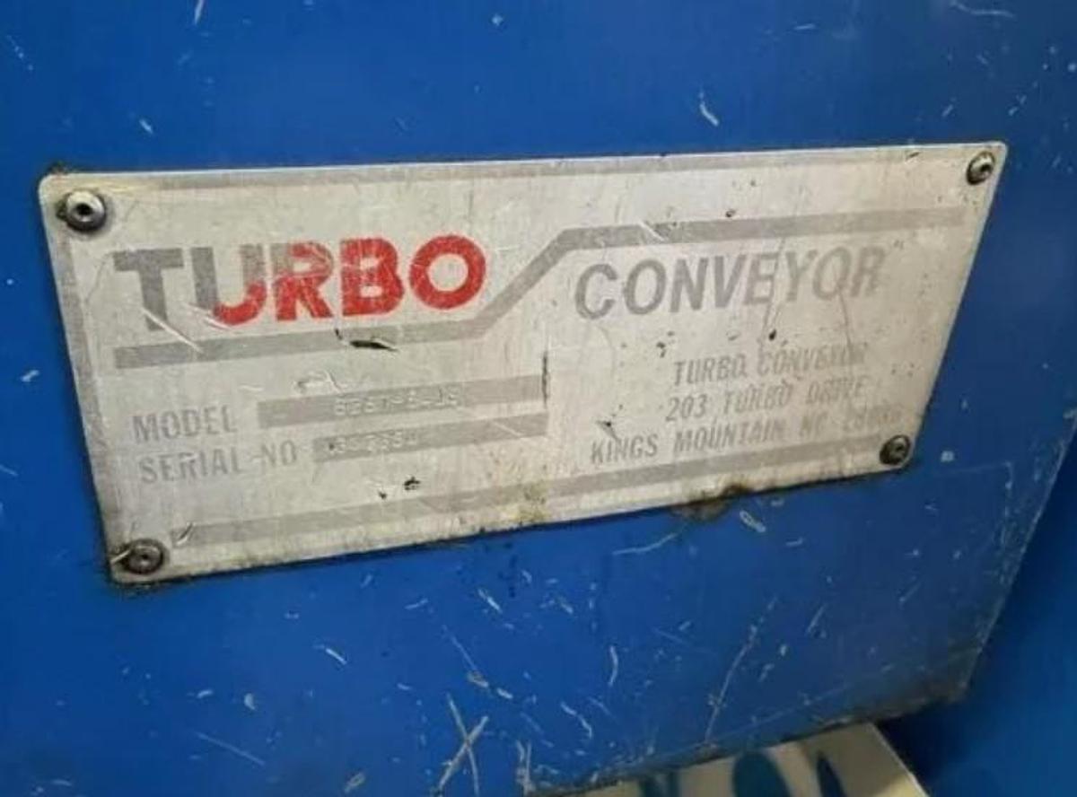 Used 2001 Daewoo Puma 250B with 12" Hyd. Chuck, Chip Conveyor, Tool Presetter, Tailstock, ONLY 7848 Cutting Hours