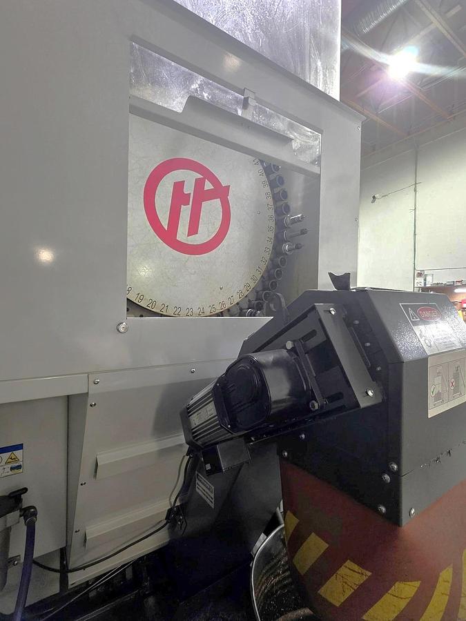 Used 2021 Haas UMC-500SS 5 Axis Universal Machining Center with Coolant Thru Spindle, Probing, HSM, Conveyor, 50 Station ATC