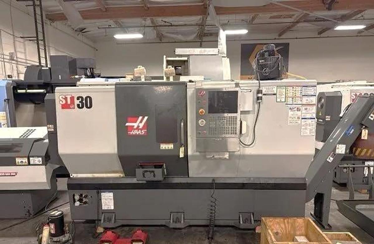 Used 2010 Haas ST-30M with Haas Barfeed, C Axis, Milling Capability, Tailstock, Chip Conveyor, Parts Catcher, Tool Presetter
