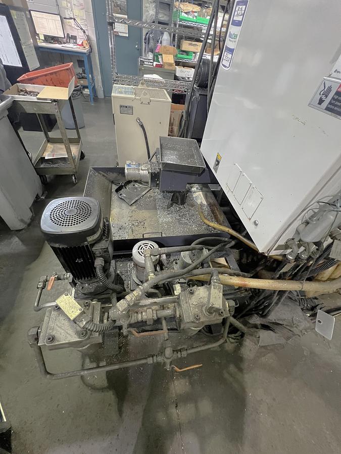 Used 2003 Enshu S-400 Vertical Machining Center with 2 Pallet Changer, Fanuc 18M, 8000 RPM, RJH, CAT40, 20 Station ATC, Chip Auger