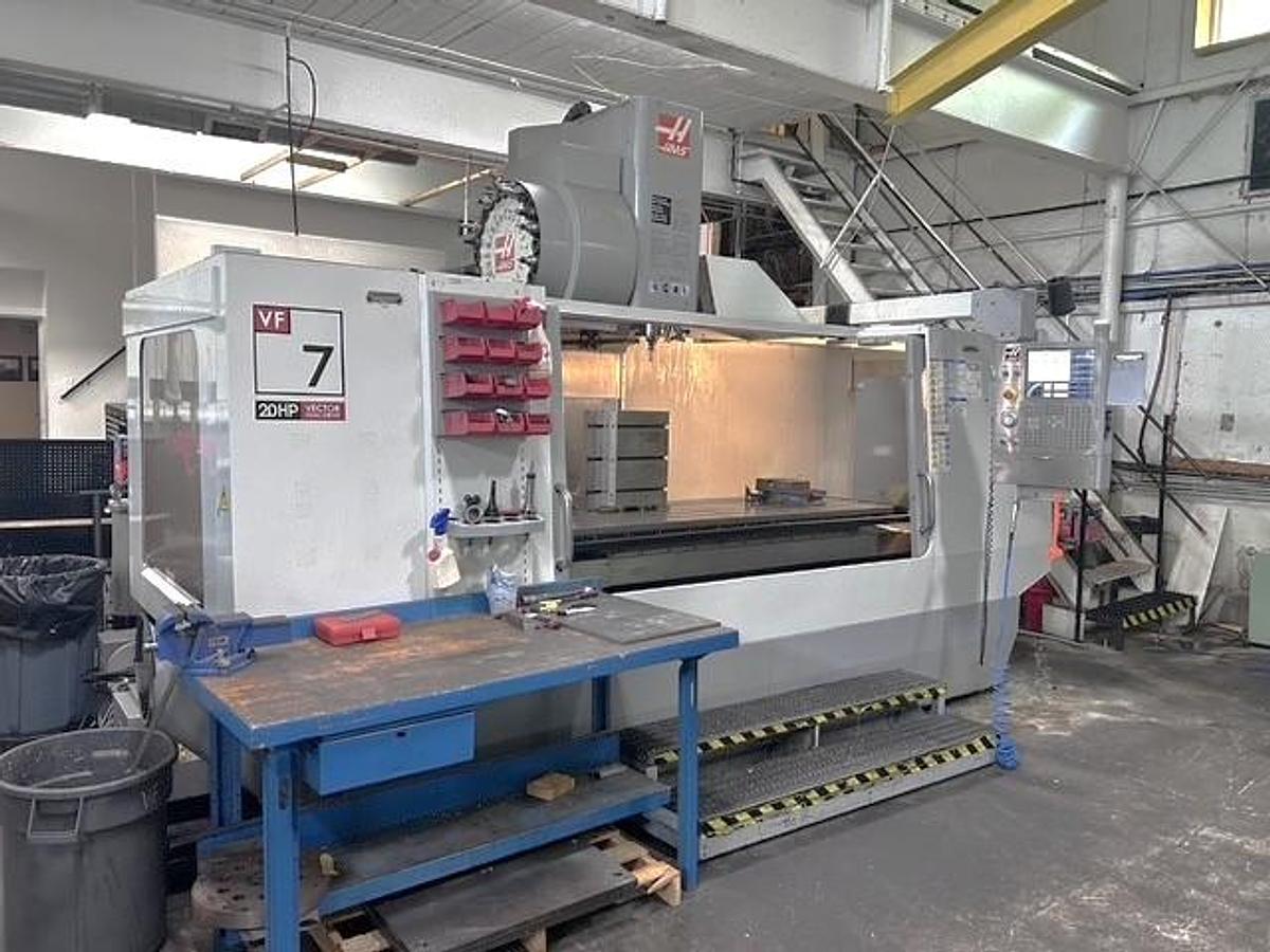 Used 2007 Haas VF-7/40 with 7500 RPM, 24 Station Side Mount ATC, Chip Auger