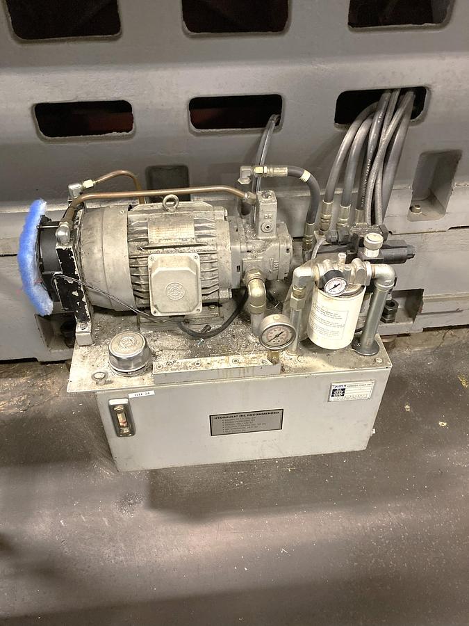 Used 2006 Leadwell LTC50-BL with 18" Hyd Chk, 4.6" Bar Cap., 33.5" sw, 80" cc, 1500 RPM, 50 HP, Steady Rest, Conveyor, Fanuc 0i-TC