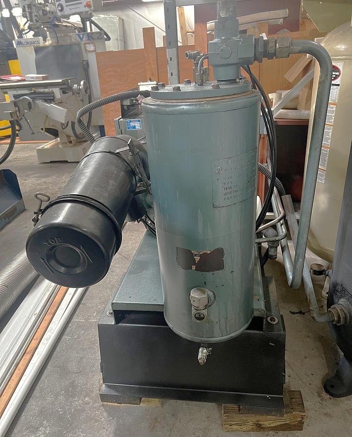 Used 1999 Saylor-Beall 25DR Screw Type Air Compressor