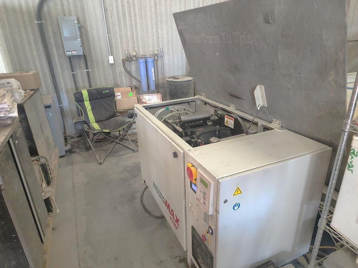 Used 2012 Omax 80160 Water Jet Cutting Machine with 50 HP Enduromax Pump, 60,000 PSI Cut Pressure, Solid Removal Syste