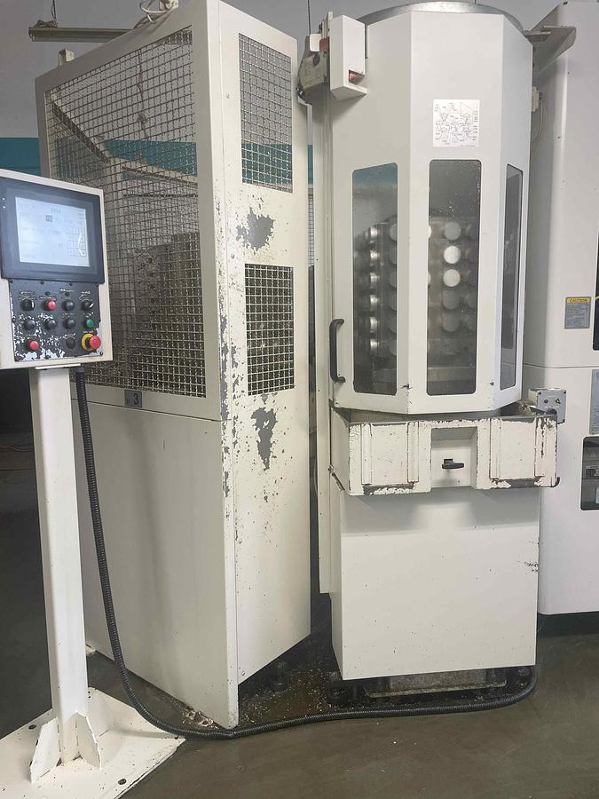Used 2013 Okuma MB-4000H w/6-Pallets, Probing, Chip Conveyor, 15k RPM Spindle, Only ran Aluminum