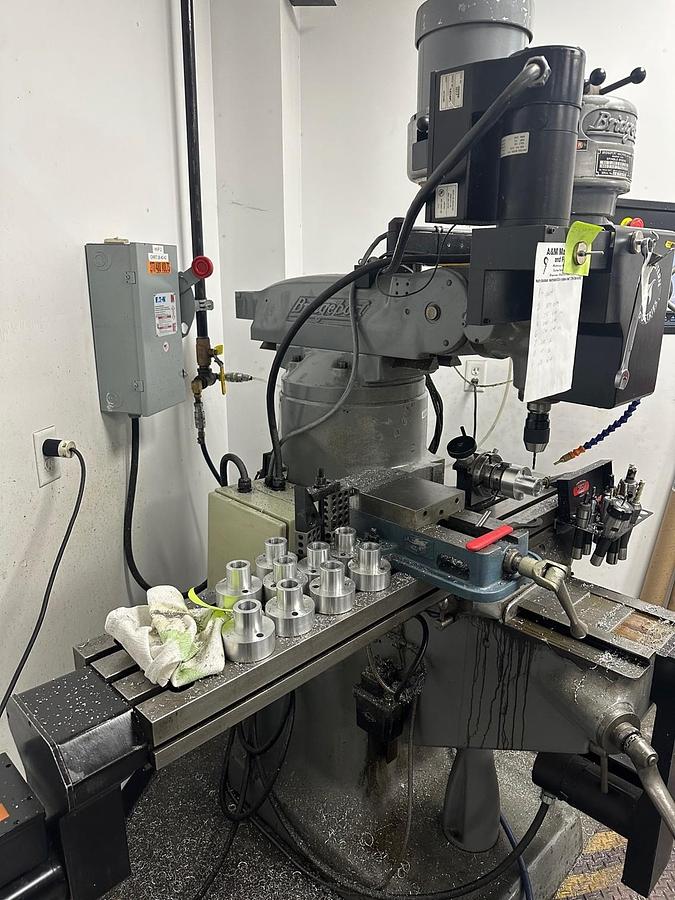 Used 1965 Bridgeport Series I with a Proto Trak SMX Control