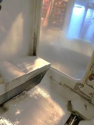 Used 2006 Haas VF2B with 24 Station Sided Mounted ATC & Probing