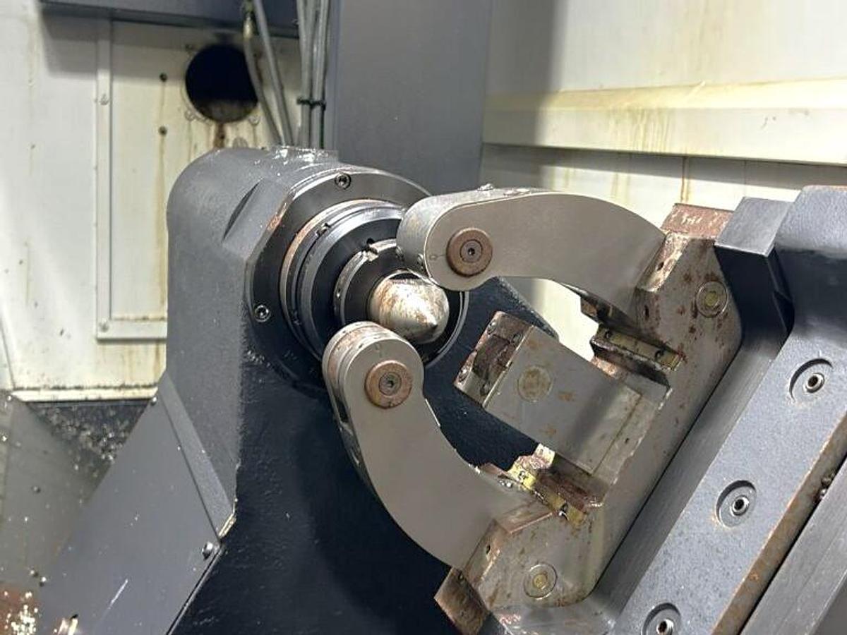 Used 2022 DN Solutions Puma 3100 XLY with Live Milling, Y Axis, Extra Long Bed, Steady Rest, Tailstock, 4" Bar Capacity, ONLY 1328 Cutting Hrs.