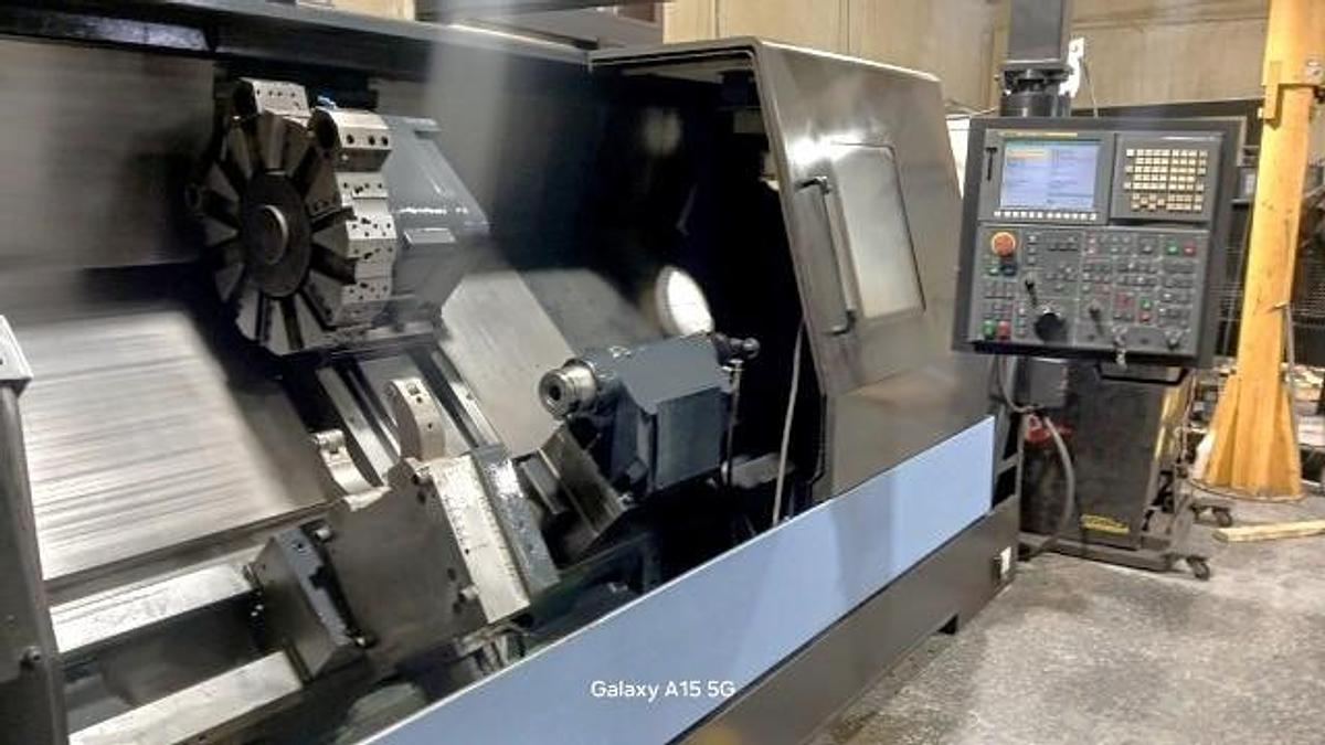 Used 2013 Doosan Puma 400LC with 6.5" Bar Cap, 21" Hyd Chuck, 23.2" TD x 81.7" Turn Length, 50 HP, SMW Hyd Steady, Tailstock, Conveyor