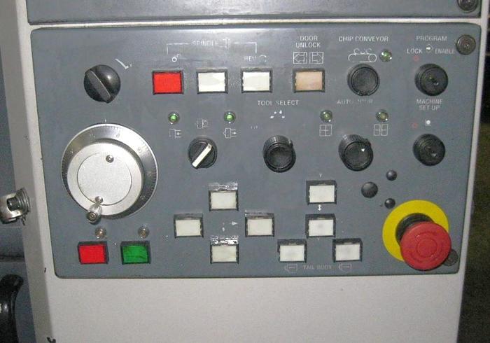 Used 2000 Mazak QT200 with Chip Conveyor, 8" Hydraulic Chuck, Tool Presetter