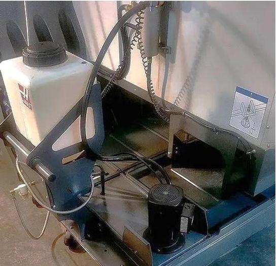 Used 2021 Haas VF7/40 with 15,000 RPM, Coolant Thru Spindle, 30 Station Side Mounted ATC, Haas Probing, LOW HOURS!!