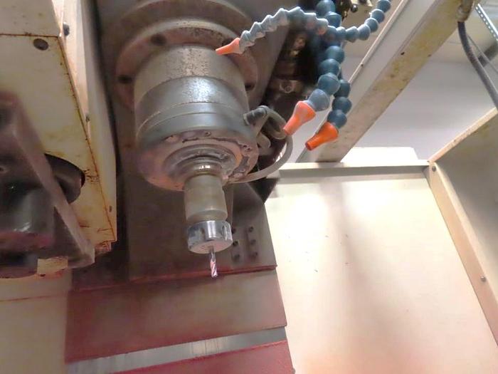 Used 2005 YCM XV1020A