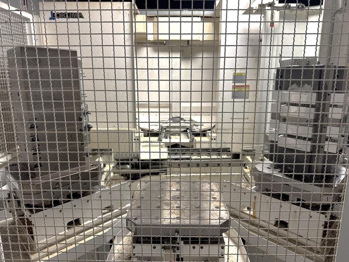 Used 2017 Okuma MB-4000H with 6 Station Rotary Pallet Changer, Full 4th Axis Rotary Tbl, 15k RPM, HSK63 Tpr., HPC, Probing, 64 Pos ATC