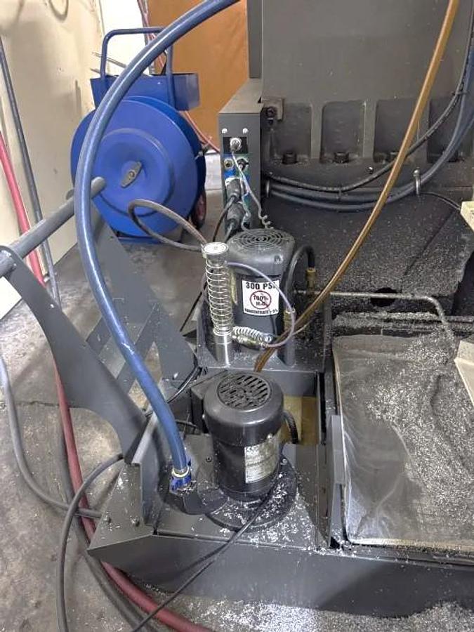 Used 2016 Haas VF4SS, 4th Axis Drive, Haas HRT210 Table, Cool. Thru Spdl., Haas Probing, 30 Pos. ATC