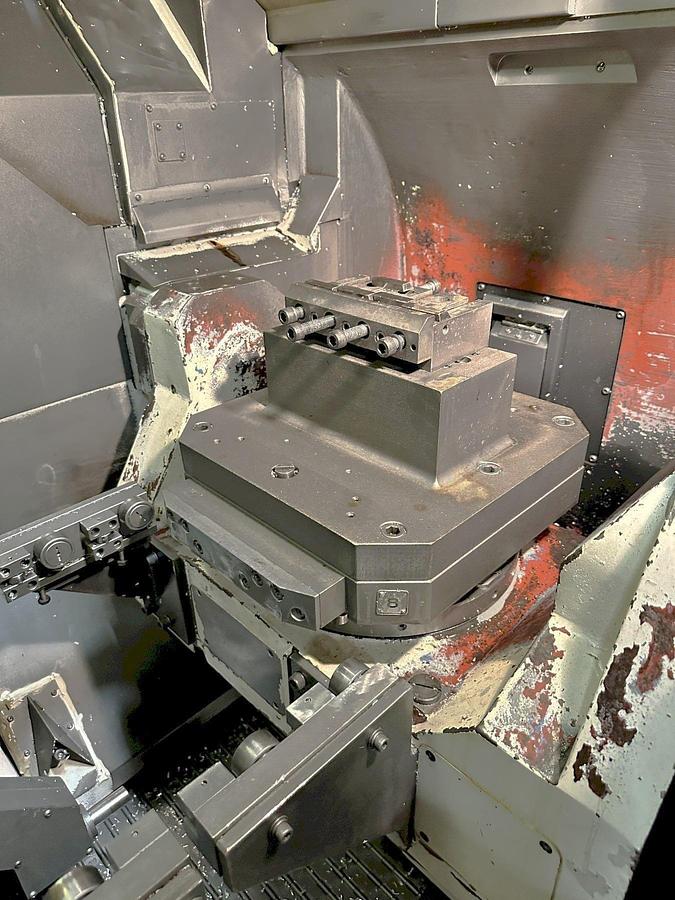 Used 2007 Mazak Variaxis 500-5X II with Pallet Changer, Coolant Thru Spindle, Tool Probing, Prepped for Part Probing, 40 ATC