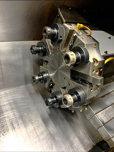 Used 2006 Haas SL-20T with Tailstock, Tool Presetter, Chip Auger and 12 Station Hybrid Style Turret