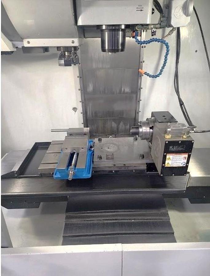 Used 2009 Haas VF-1B w/ Haas HRT-160 Rotary Table, Gearbox, 24 Station Side Mounted Tool Changer, Chip Auger