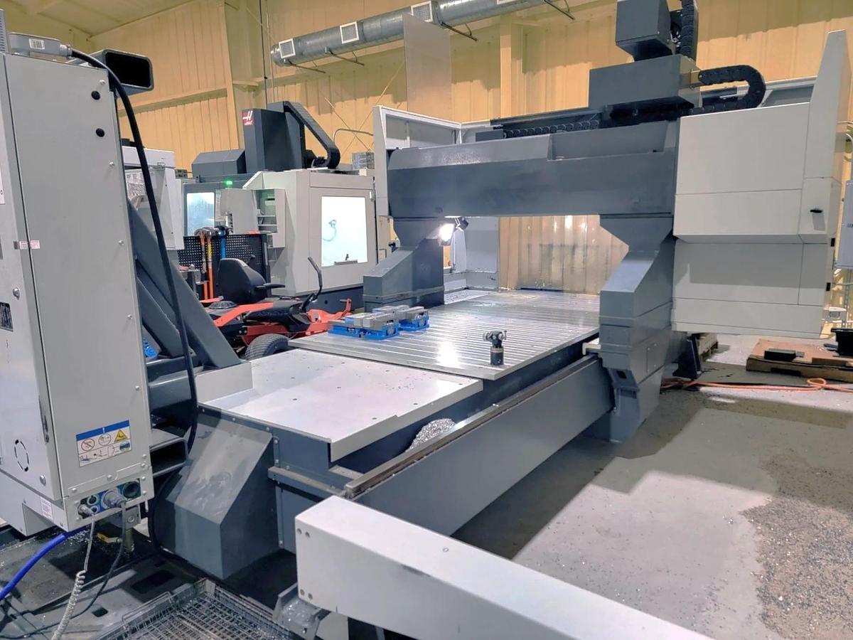 Used 2021 Haas GR-510 w/ 10 ATC, 8100 RPM, CAT 40, Aluminum Table, Probing