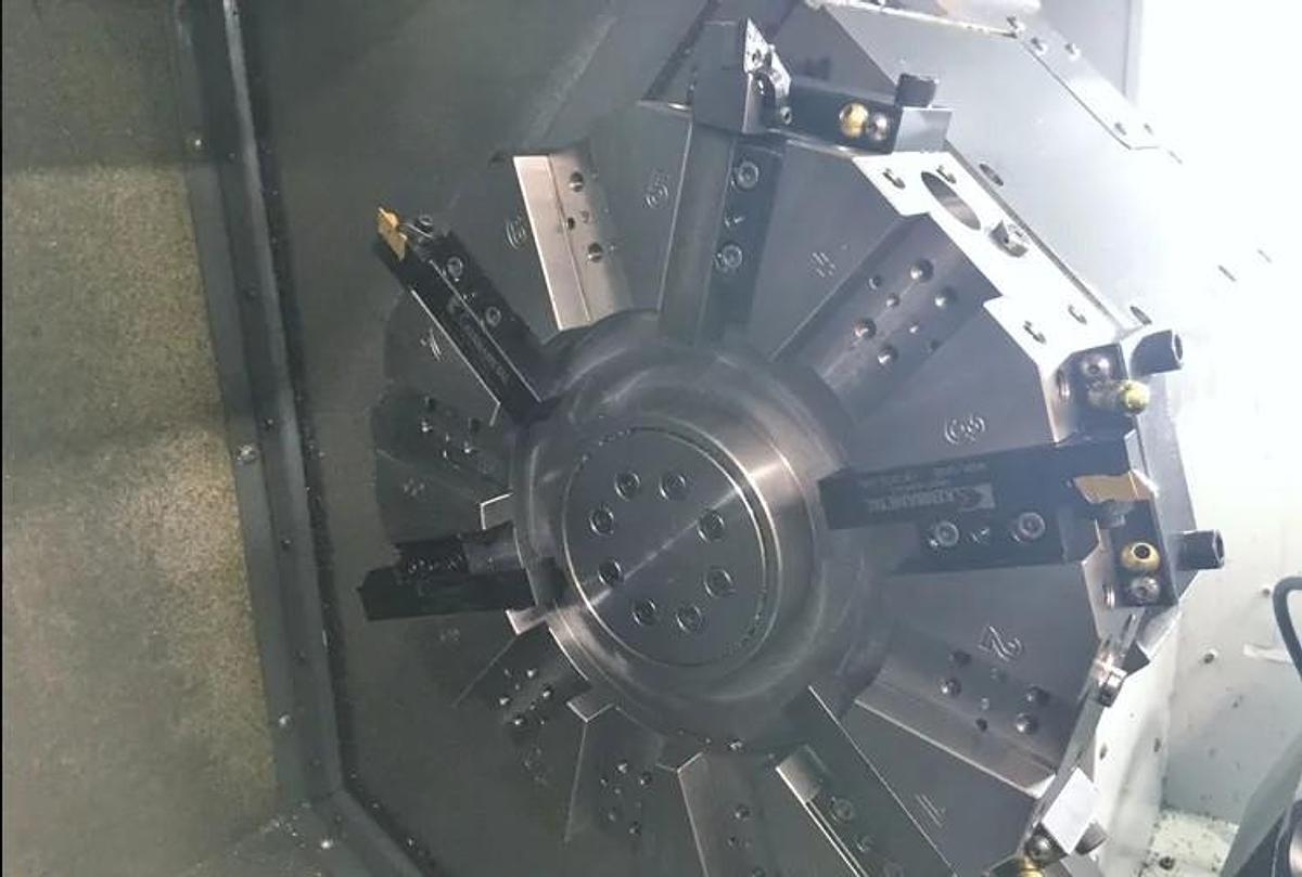 Used 2019 Haas ST-15 with Tailstock, Tool Presetter, Chip Conveyor, ONLY 500 Cut Hours, 8" Hydraulic Chuck, 3J Collet Chuck, Tooling