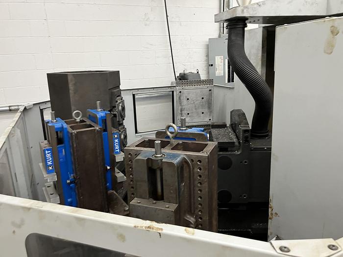 Used 2015 Haas EC-400 6-Pallet Pool