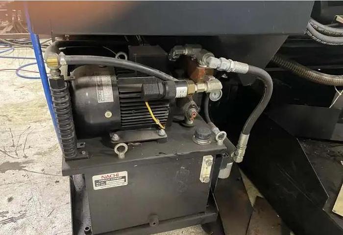 Used 2015 Mazak Quick Turn Universal 250 with Chip Conveyor, Tailstock, 8" Chuck