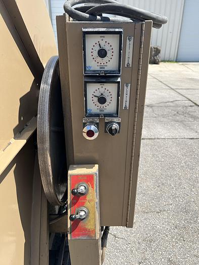 Used 1986 Harperizer Model 2HA12 Vibratory Surface Finishing Machine