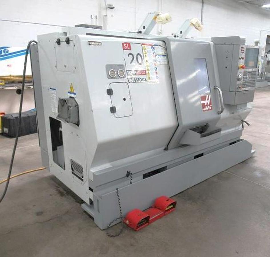 Used 2008 Haas SL-20T with Tailstock, 8" Hyd Chuck, Tool Presetter, Parts Catcher, Chip Auger, 2" Bar Cap., Cold Fire II Processor