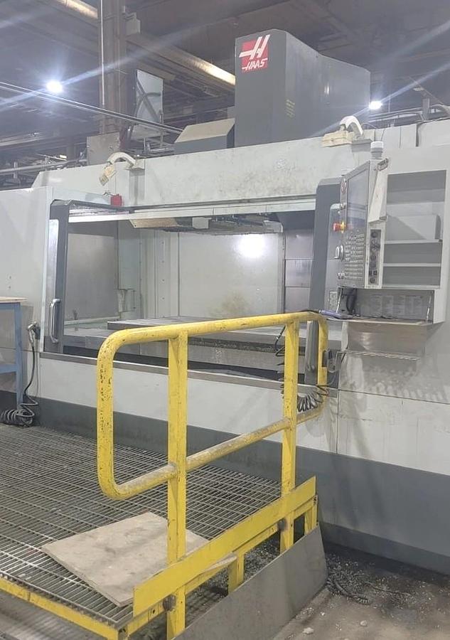 Used 2014 Haas VF-9/40 with Haas 4th Axis Rotary Table, Coolant Through Spindle, Haas Probing Package, Low Hours