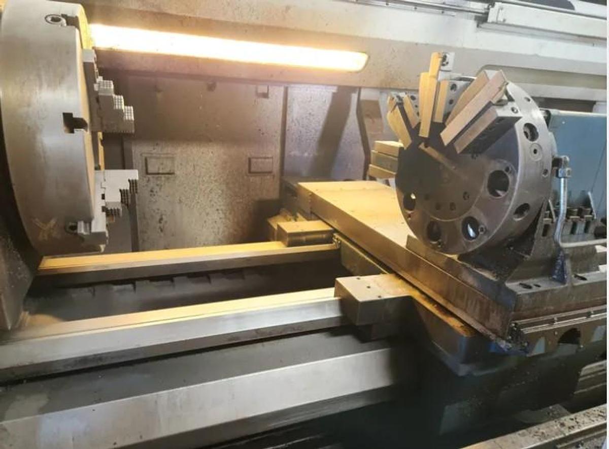 Used 2006 Romi M33 x 80" Oilfield Type Hollow Spindle Lathe with 10.5" Bore, Steady Rest, Chip Conveyor, Tailstock