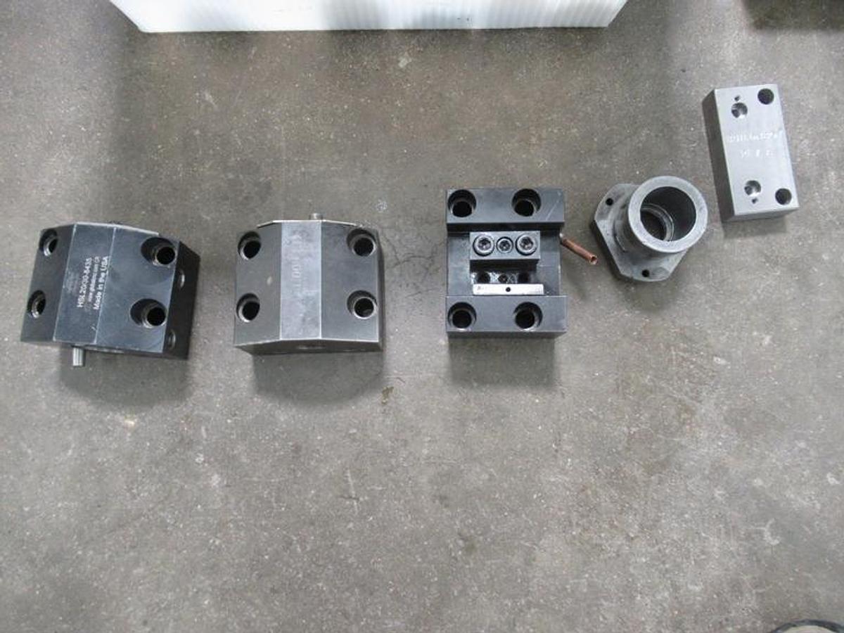 Used 2008 Haas SL-20T with Tailstock, 8" Hyd Chuck, Tool Presetter, Parts Catcher, Chip Auger, 2" Bar Cap., Cold Fire II Processor