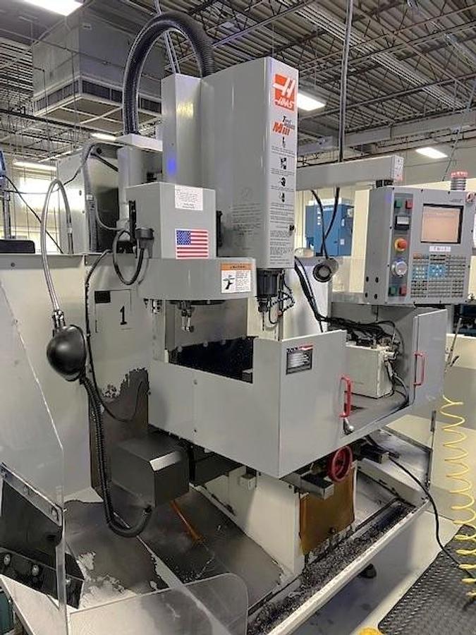 Used 2004 Haas TM-1 with Haas HA-5C Indexer, Tool Probing, 10 Station ATC, Single or Three Phase Power Capable, Splash Guarding