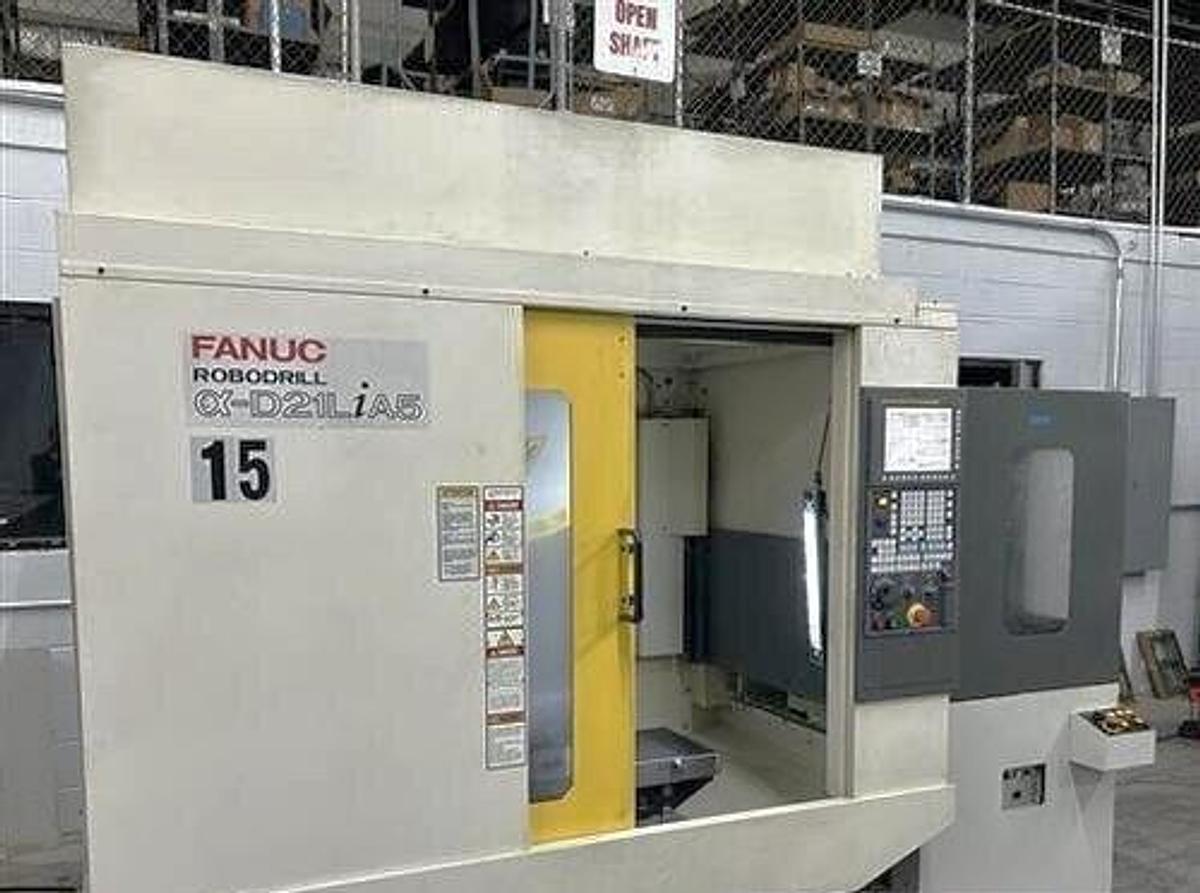 Used 2015 Fanuc Robodrill Alpha-D21LiA5 with 2 Pallet Changer, 24,000 RPM Spindle, 21 Pos. ATC, Tool Probe, ONLY 755 CUT HOURS !!