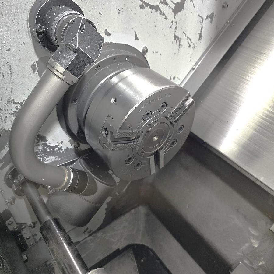 Used 2013 Samsung SL-20/500 with Chip Conveyor, Parts Catcher, Tool Presetter, Tailstock, Fanuc 0i-TD Control