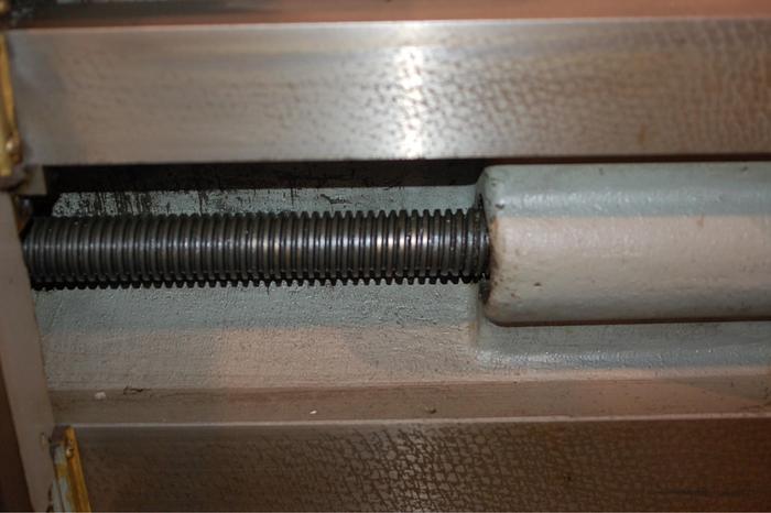 Used 1982 Rockford 24" Hydraulic V-Ram Shaper