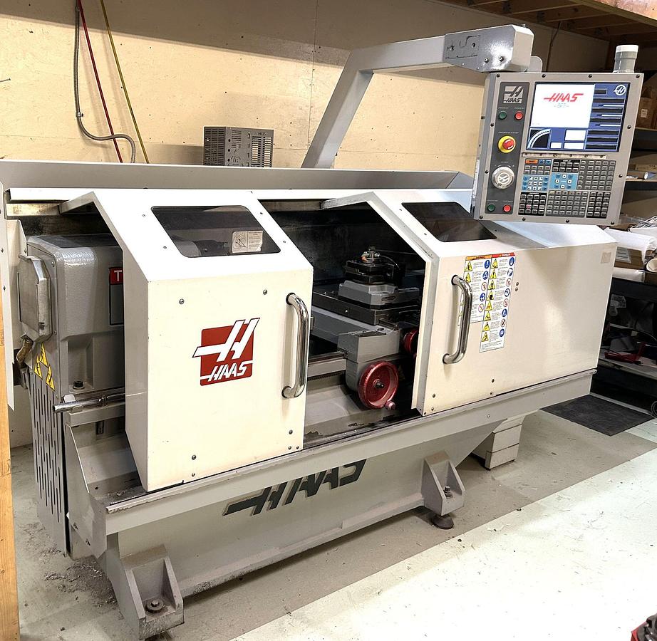 Used 2007 Haas TL-2 with Tailstock, Tool Post and 8" 3 Jaw Chuck