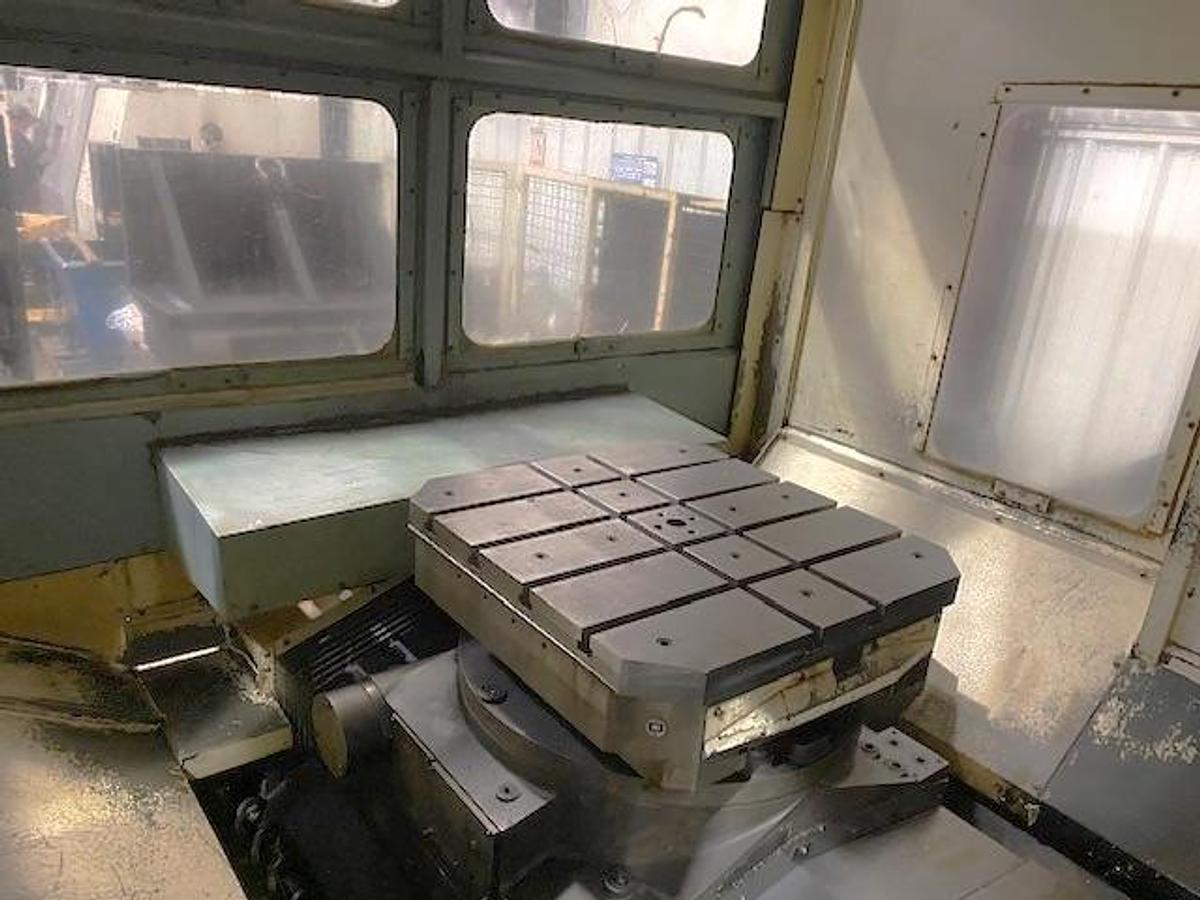 Used 2001 Niigata MPN80 HMC with (2) 32" Plts, 12,000 RPM, 50 Taper, Full 4th Axis Table, Coolant Thru Spindle, 60 ATC