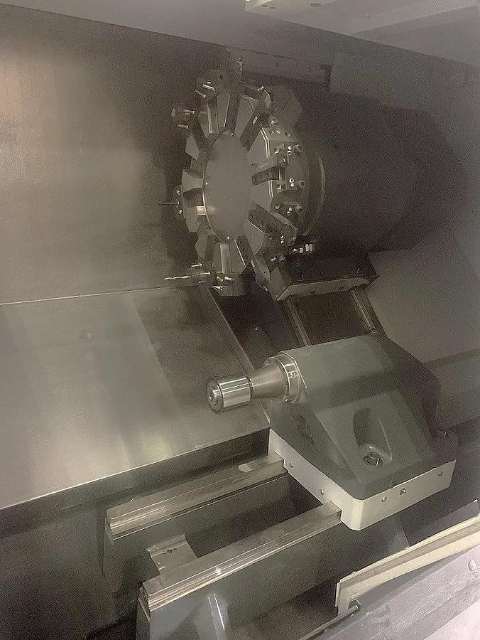 Used 2020 Haas ST30 with Tailstock, Chip Conveyor, Tool Presetter, 10" Chuck, 3" Bar Capacity, 12 Station Turret, 32.5" Max Cut Length