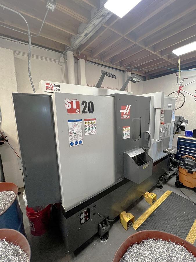 Used 2020 Haas ST-20 with Tailstock, Chip Conveyor, Tool Presetter, Parts Catcher, High Intensity Lighting