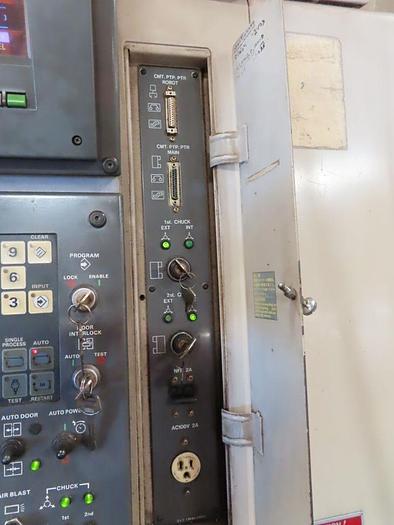 Used 1993 Mazak SQT18MS w/ GL100 Gantry Loader