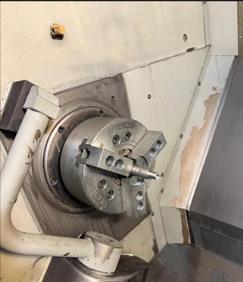 Used 2010 Haas ST-20 with Tailstock, Chip Conveyor, Tool Presetter, Parts Catcher, 8.3" Hydraulic Chuck, NO tool holders included