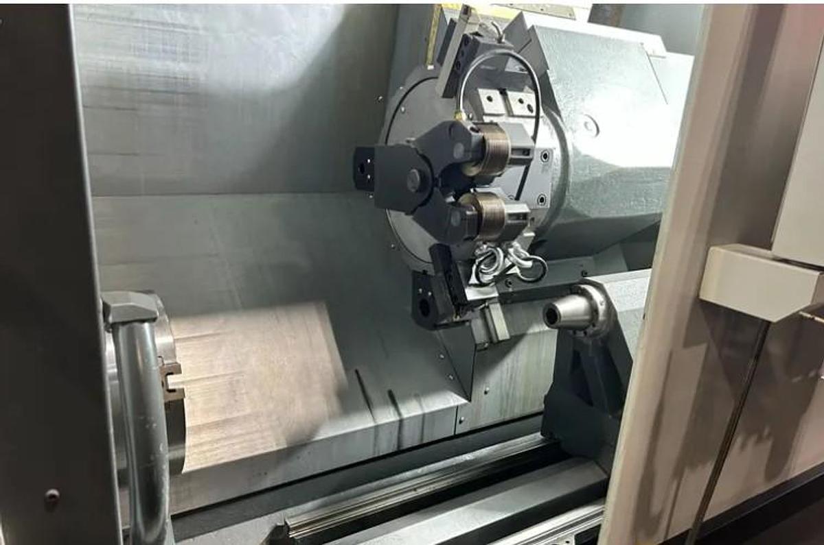 Used 2022 Haas ST-25 with Tailstock, Tool Presetter, Chip Conveyor, 10" Hydraulic Chuck, BMT-65 Type 12 Station Turret