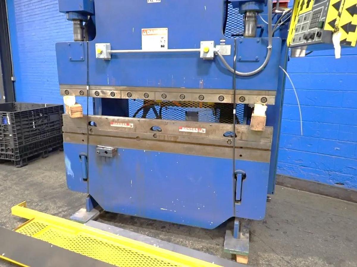 Used Cincinnati Hydraulic Press Brake Model 60CBII, 60 Ton, 4 ft., 8" Stroke
