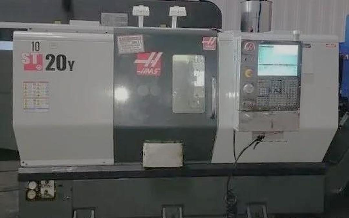 Used 2013 Haas ST-20Y with Y Axis, Live Milling, Parts Catcher, Chip Conveyor, Haas Barfeeder with Spindle Liners, Tailstock, 4800 Cut Hours