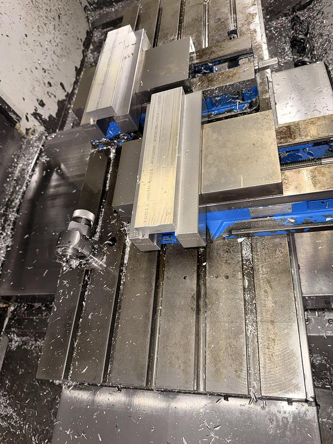 Used 2008 Haas VF-3SS Intuitive Prgramming, Remote Jog Handle LCD, Rigid Tapping, High-Speed Machining, Programmable Coolant Nozzle