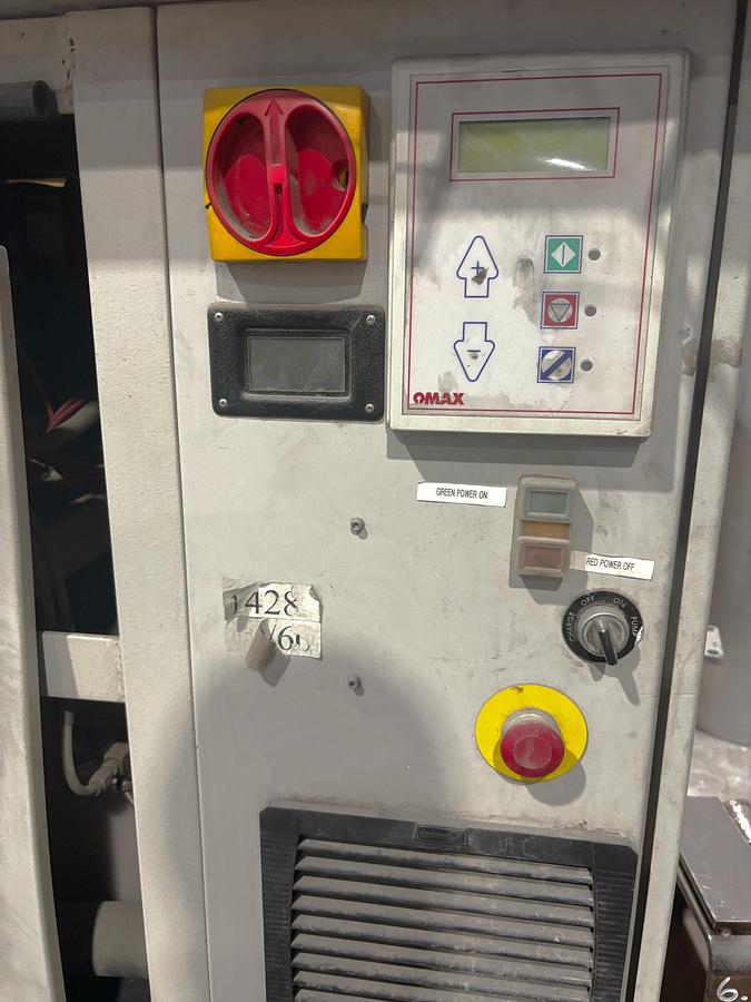 Used 2012 Omax 80160 Water Jet Cutting Machine with 50 HP Enduromax Pump, 60,000 PSI Cut Pressure, Solid Removal Syste