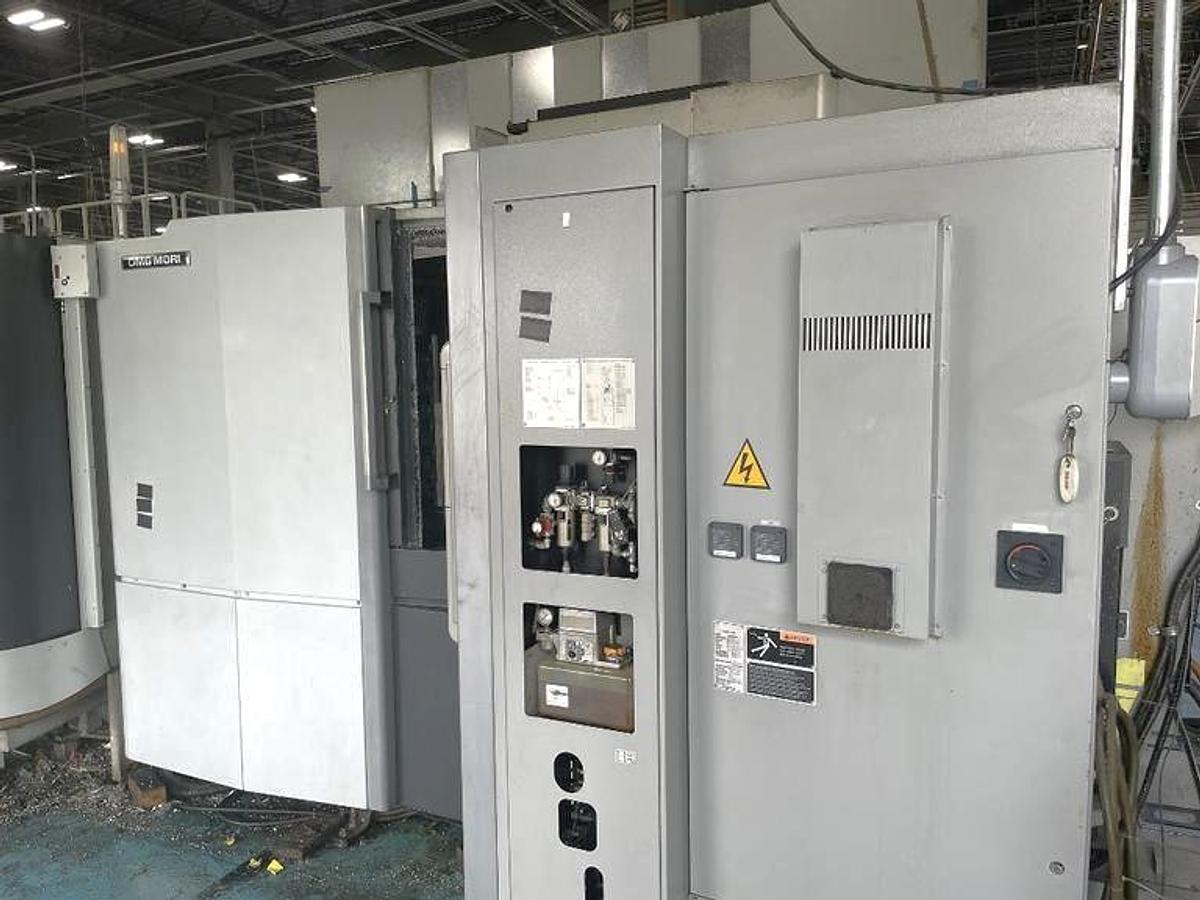 Used 2014 DMG Mori NHX 4000 with 5 Pallet Pool, Full 4th Axis Table, Tool Probe, 1000 PSI Cool Thru Spindle, 120 Station ATC, Conveyor